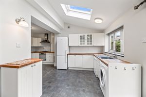 Kitchen- click for photo gallery